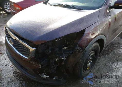 2016 Kia Sorento 2.4L Lx z USA, uszkodzony, nr VIN 5XYPG4A33GG041253